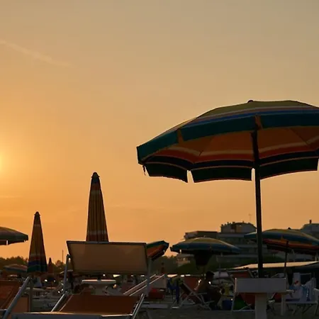 Cozy With Comfortable Terrace Apartman Bibione