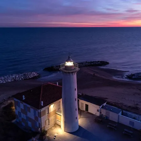 Beautiful Just Steps From The Sea Appartement *