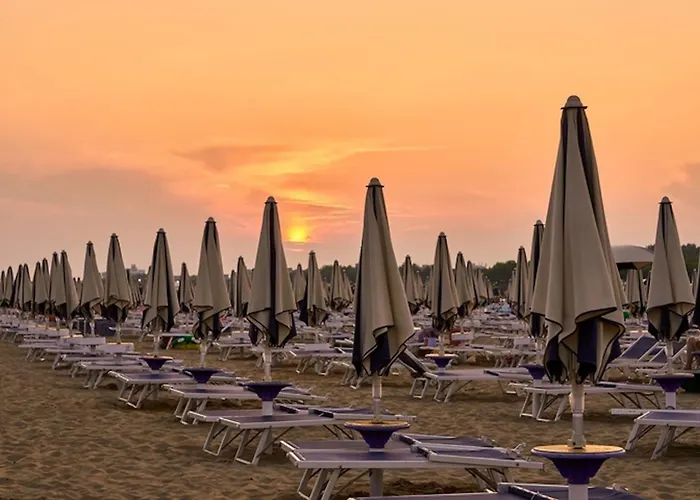 Beautiful Apartment Just Steps From The Sea Lägenhet Bibione