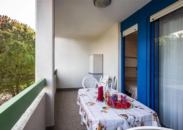 Beautiful Apartment Just Steps From The Sea Lägenhet